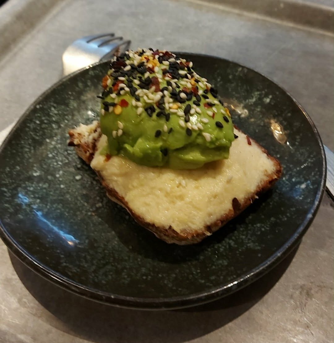 avocado sandwhich
